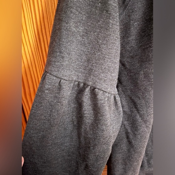 West of Melrose sweatshirt - Picture 3 of 8